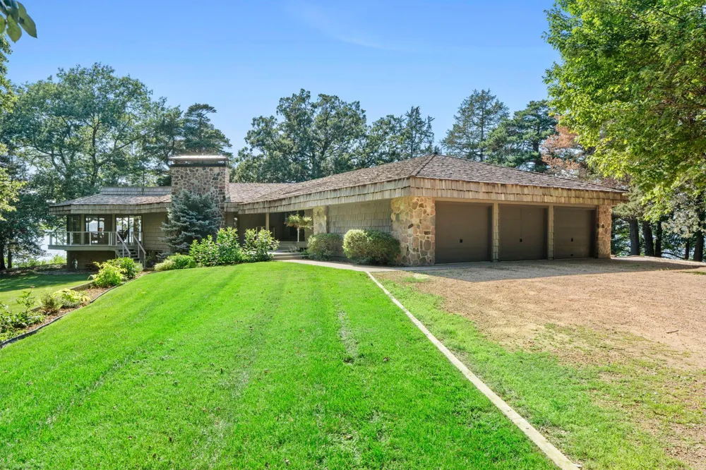 3942 Enchanted Lane Minnetrista, MN 55364