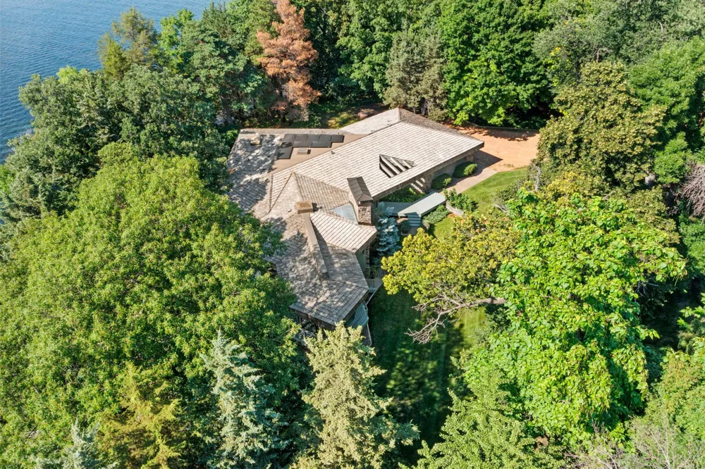 3942 Enchanted Lane Minnetrista, MN 55364