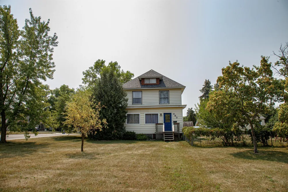 353 Willow Street E Detroit Lakes, MN 56501