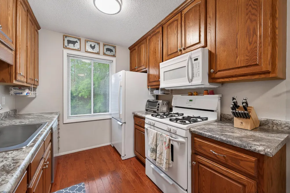 10840 Rockford Road #308 Plymouth, MN 55442
