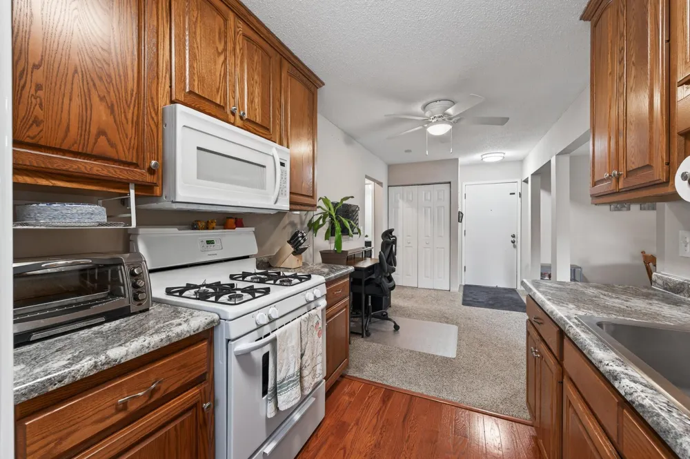 10840 Rockford Road #308 Plymouth, MN 55442