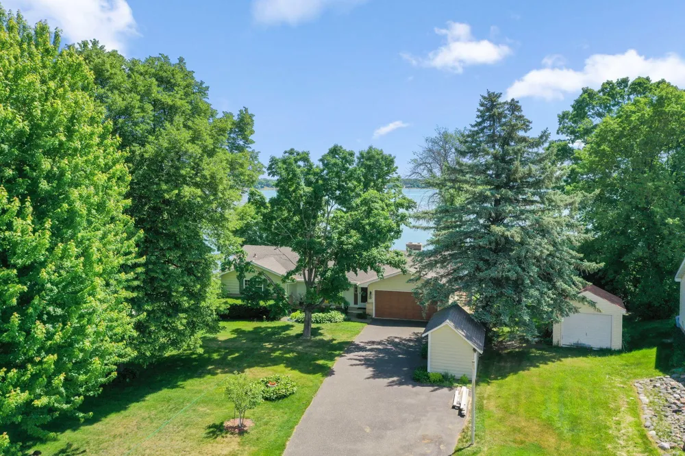 11835 302nd Street Chisago City, MN 55013