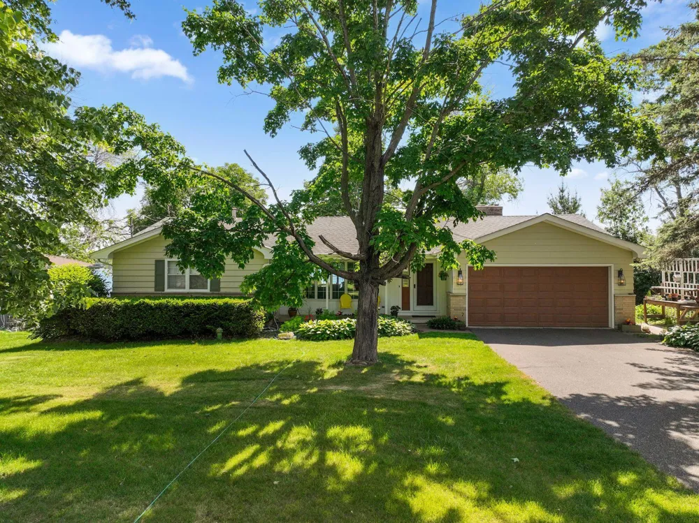 11835 302nd Street Chisago City, MN 55013