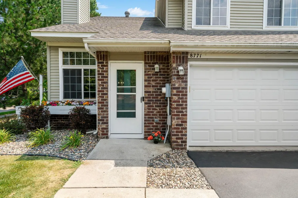 8771 Branson Drive #80 Inver Grove Heights, MN 55076