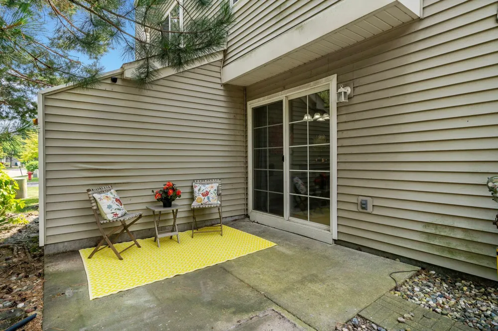 8771 Branson Drive #80 Inver Grove Heights, MN 55076