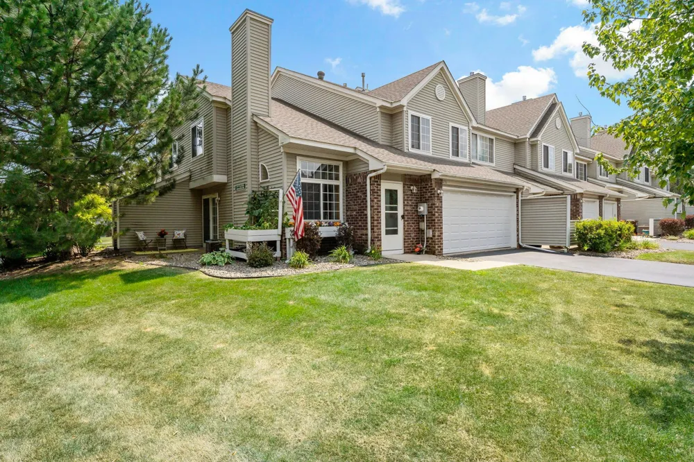 8771 Branson Drive #80 Inver Grove Heights, MN 55076