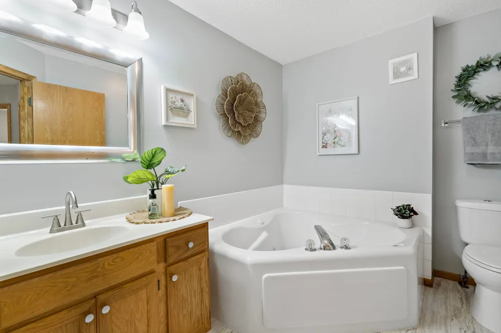 8771 Branson Drive #80 Inver Grove Heights, MN 55076