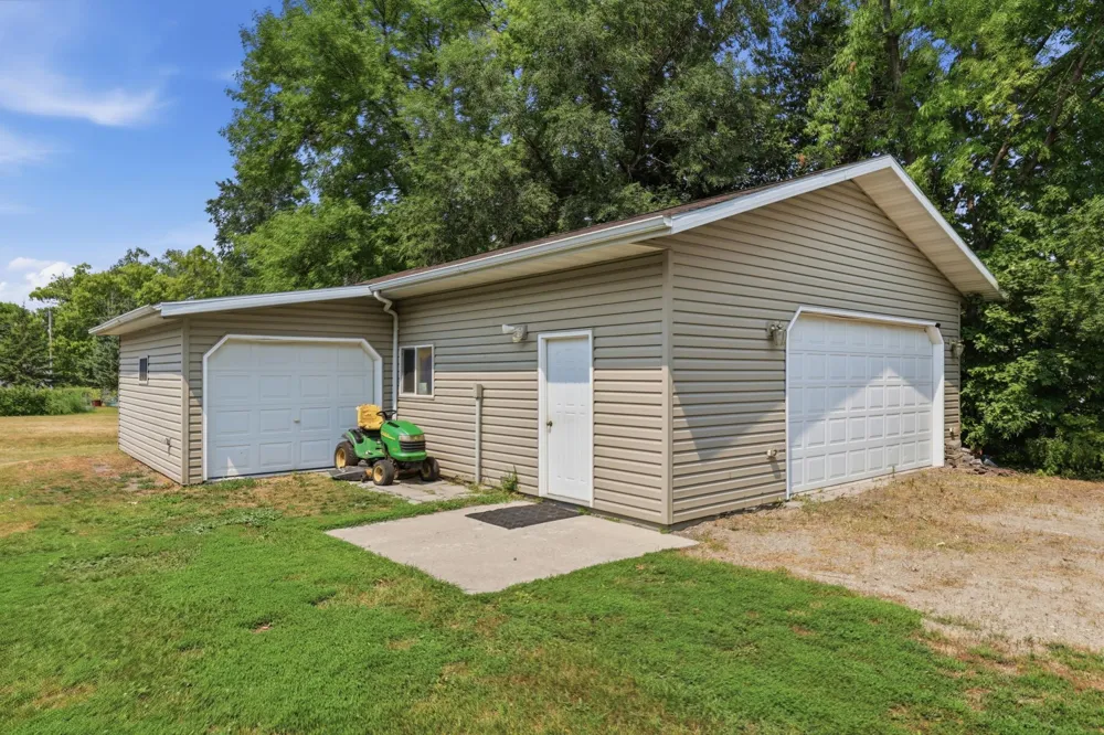 811 1st Avenue E Ada, MN 56510