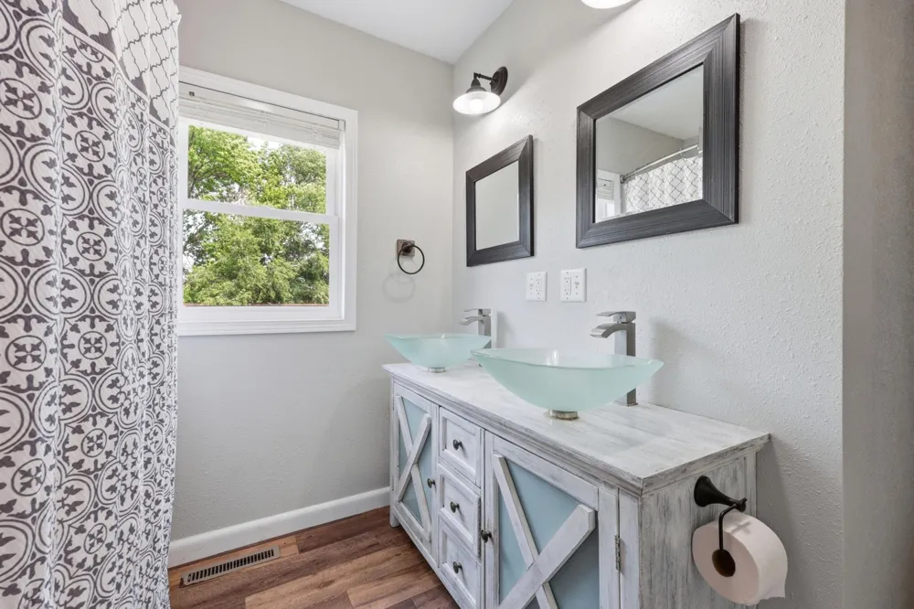 811 1st Avenue E Ada, MN 56510
