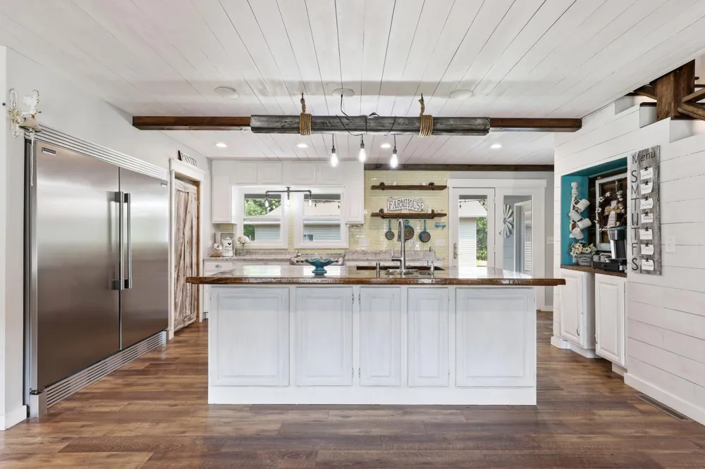811 1st Avenue E Ada, MN 56510