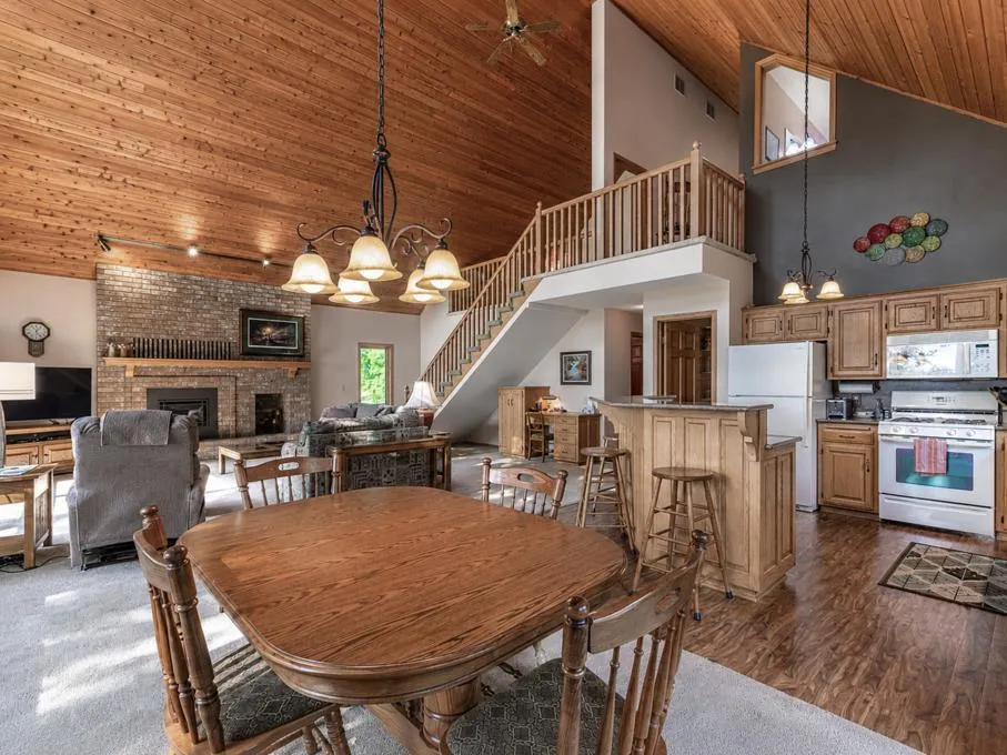 41748 E Shore Drive Kilkenny, MN 56052