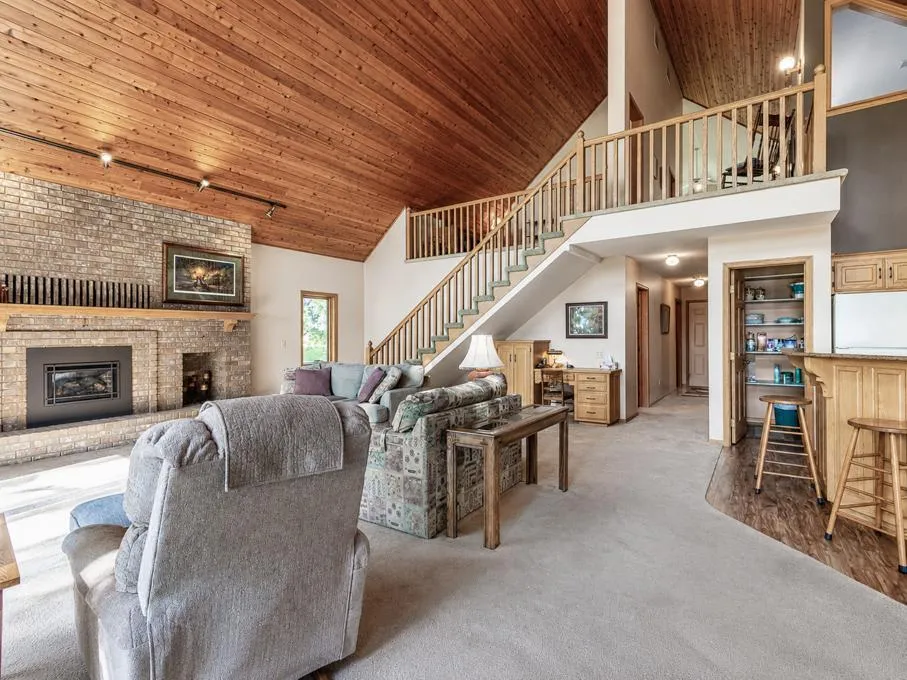 41748 E Shore Drive Kilkenny, MN 56052