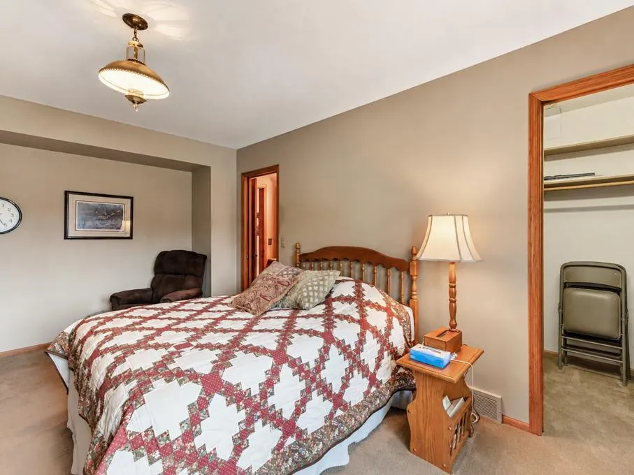 41748 E Shore Drive Kilkenny, MN 56052