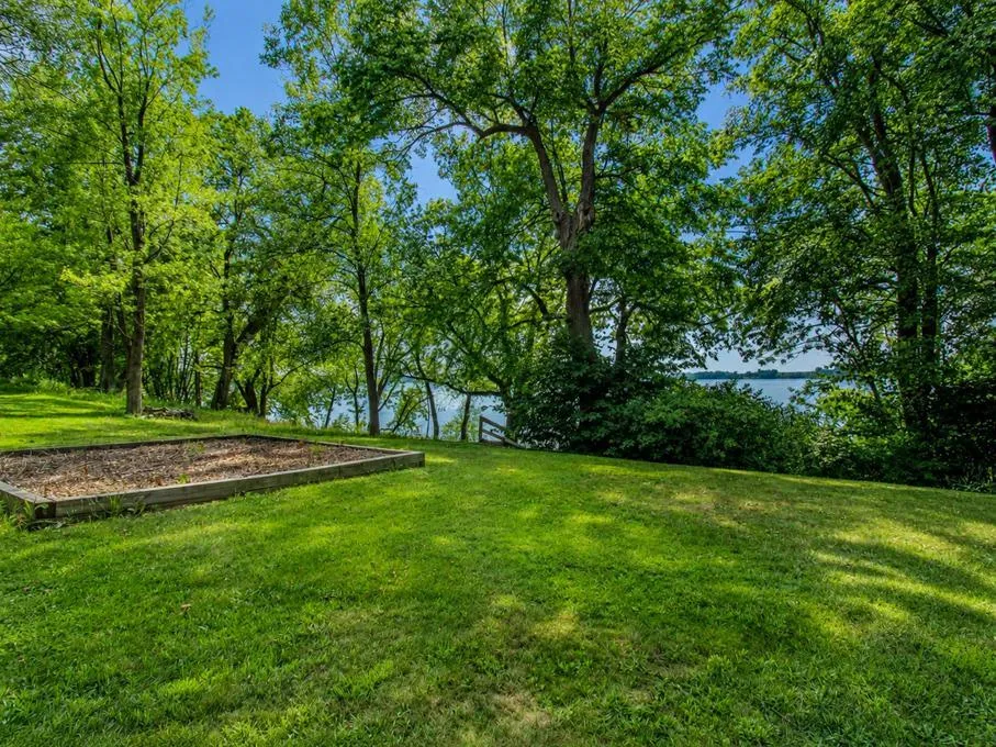 41748 E Shore Drive Kilkenny, MN 56052