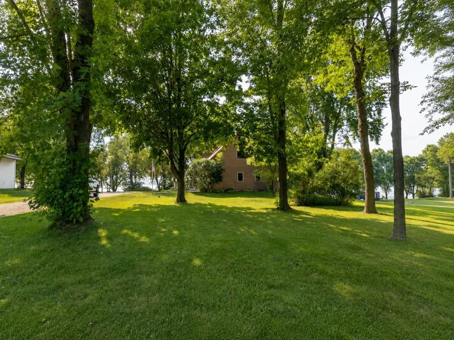 41748 E Shore Drive Kilkenny, MN 56052