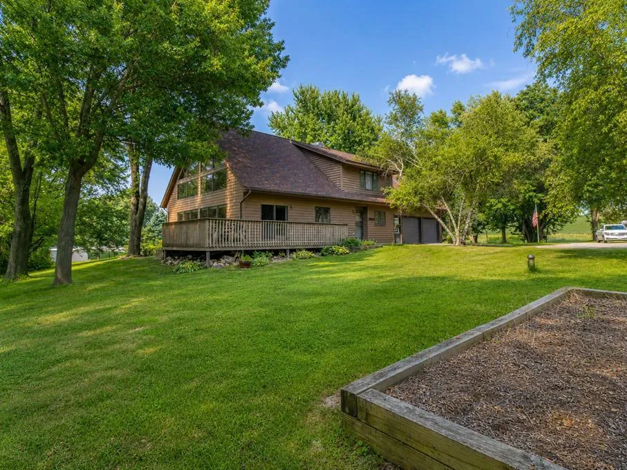 41748 E Shore Drive Kilkenny, MN 56052