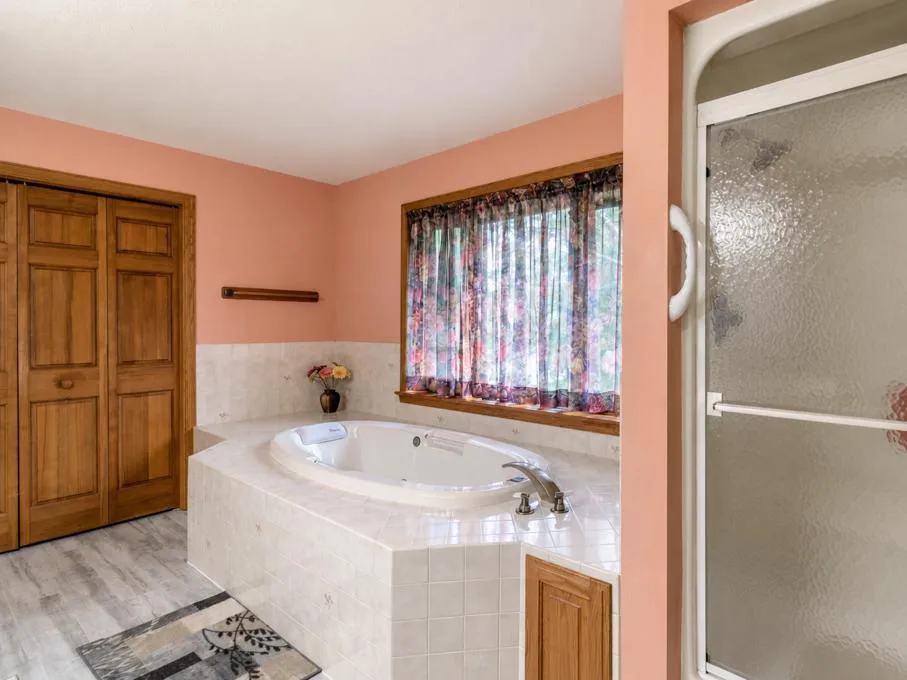 41748 E Shore Drive Kilkenny, MN 56052