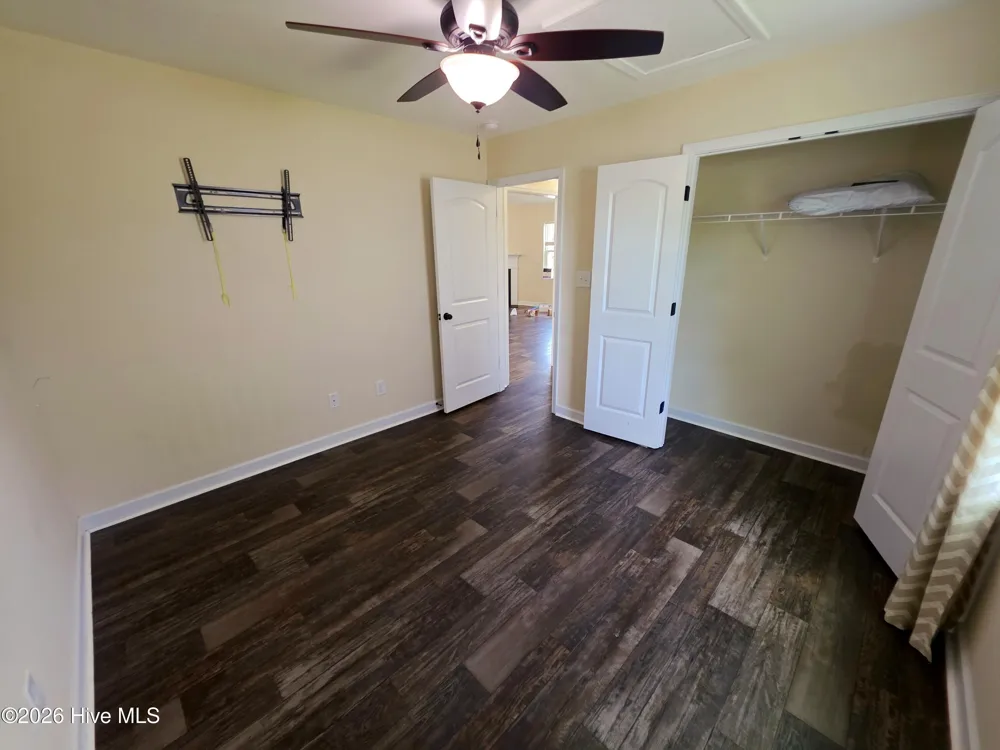 222 Rowland Drive Richlands, NC 28574