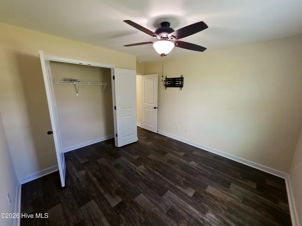 222 Rowland Drive Richlands, NC 28574