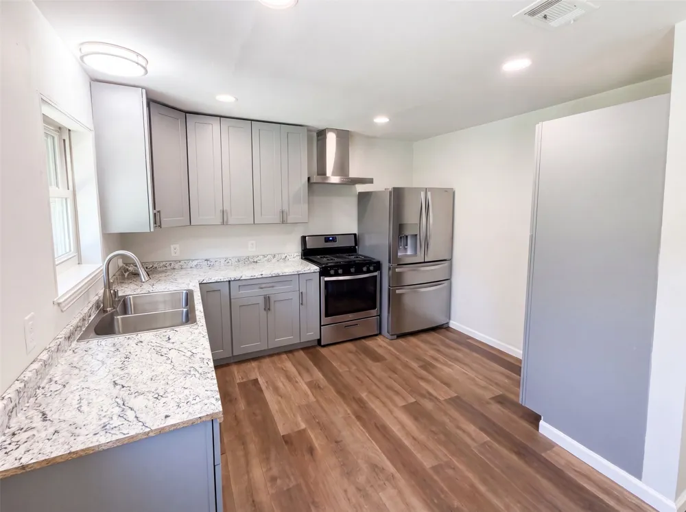 2415 Barnes Bridge Road Dallas, TX 75228