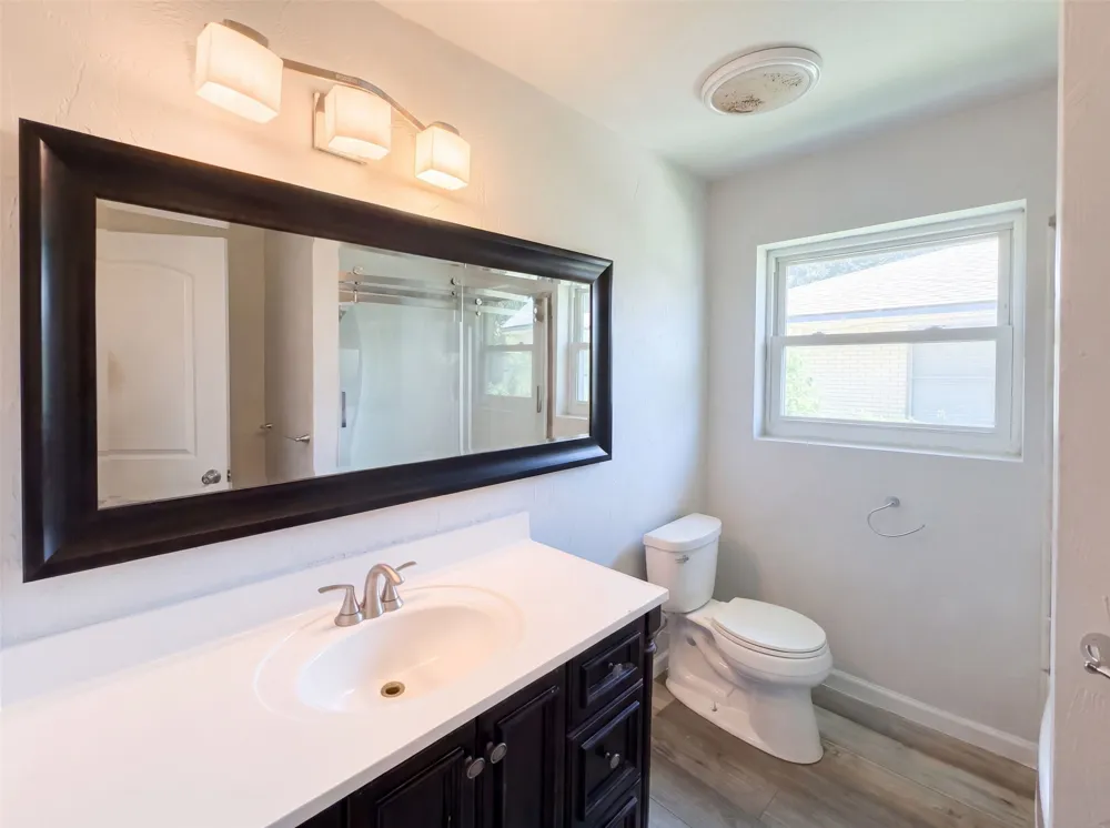 2415 Barnes Bridge Road Dallas, TX 75228