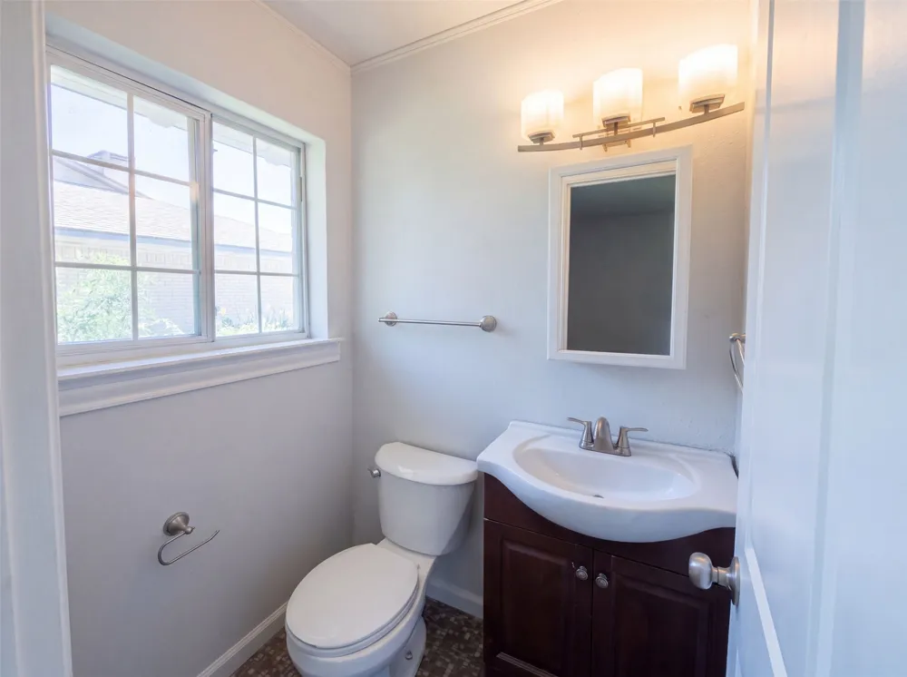 2415 Barnes Bridge Road Dallas, TX 75228