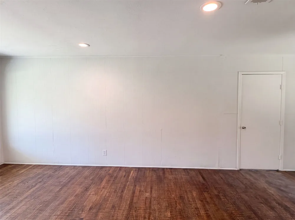 2415 Barnes Bridge Road Dallas, TX 75228