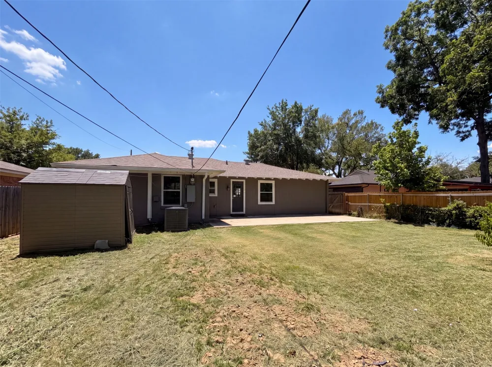 2415 Barnes Bridge Road Dallas, TX 75228