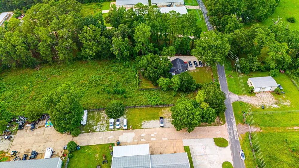 3414 Powell Road Huntsville, TX 77340