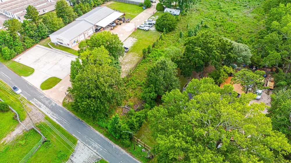 3414 Powell Road Huntsville, TX 77340