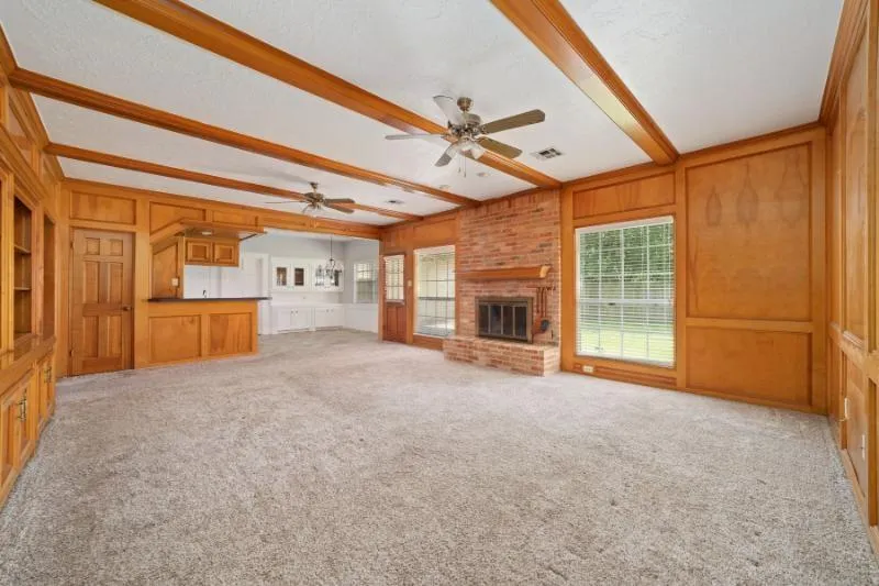 2306 Vine Creek Drive Kingwood, TX 77345