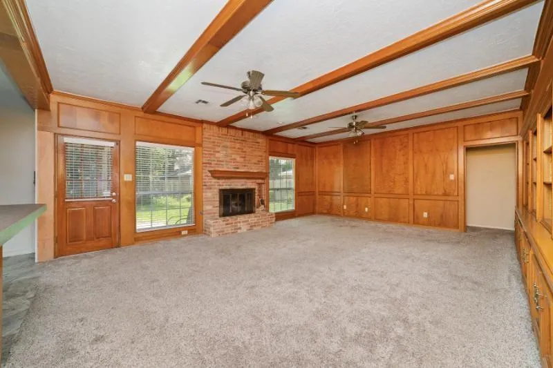 2306 Vine Creek Drive Kingwood, TX 77345