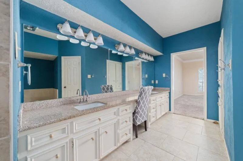 2306 Vine Creek Drive Kingwood, TX 77345