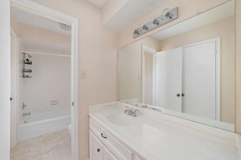 2306 Vine Creek Drive Kingwood, TX 77345
