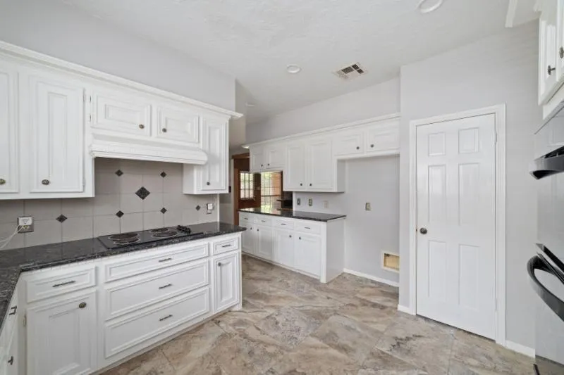 2306 Vine Creek Drive Kingwood, TX 77345