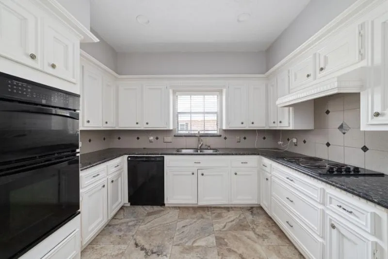 2306 Vine Creek Drive Kingwood, TX 77345
