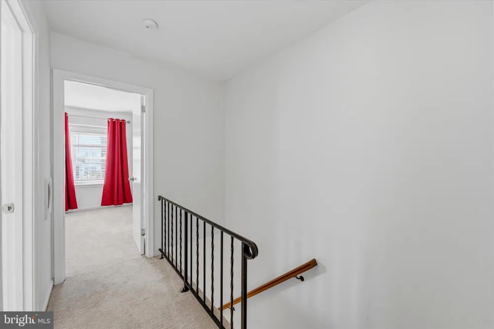 706 EDWARDS FERRY ROAD NE Leesburg, VA 20176
