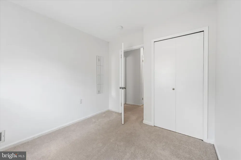 706 EDWARDS FERRY ROAD NE Leesburg, VA 20176