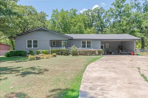 1207 Lakeside Drive