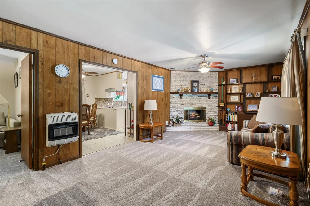 1207 Lakeside Drive Grand Saline, TX 75140