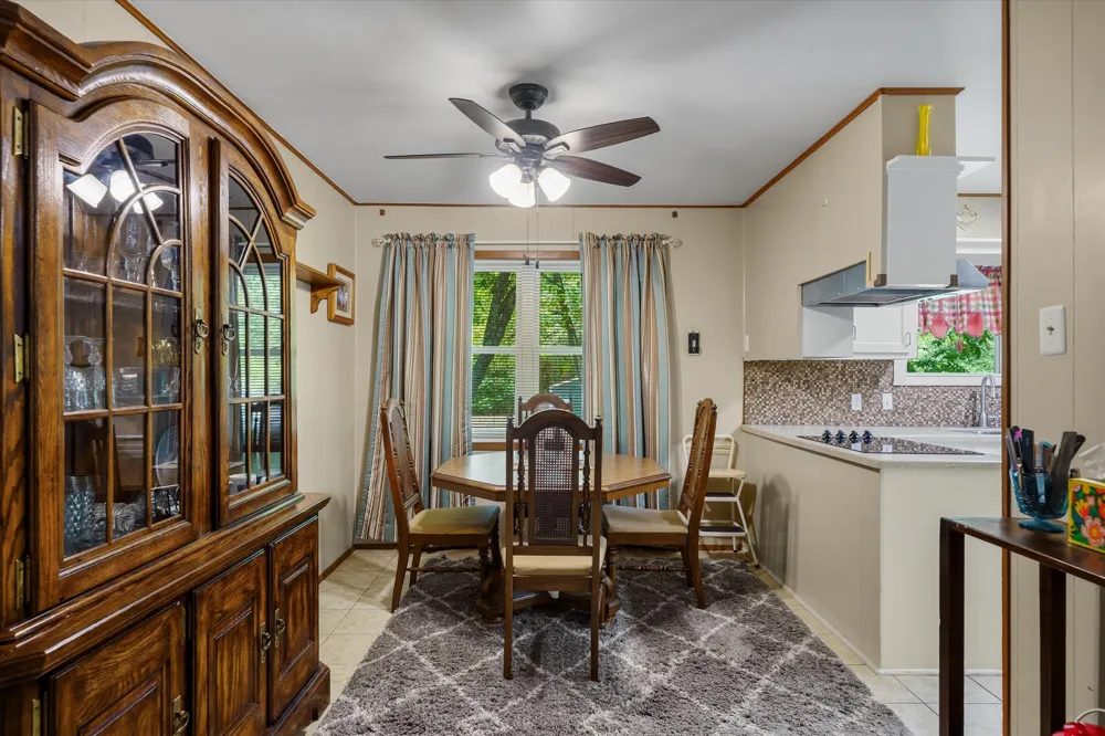 1207 Lakeside Drive Grand Saline, TX 75140