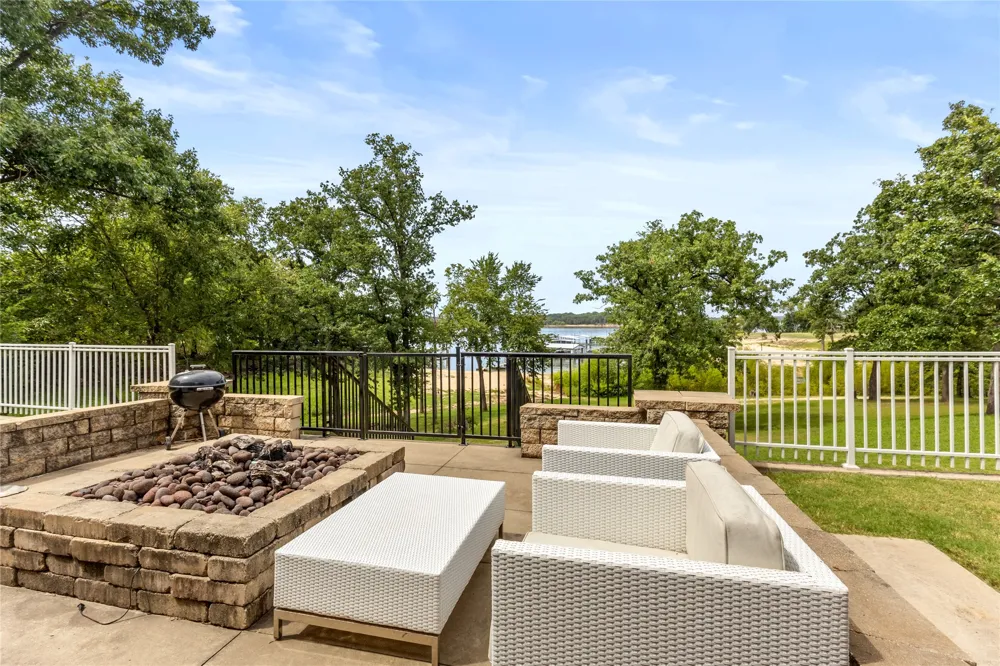 420639 E 1166 ROAD Eufaula, OK 74432