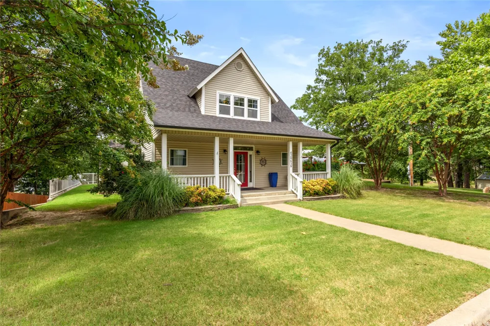 420639 E 1166 ROAD Eufaula, OK 74432