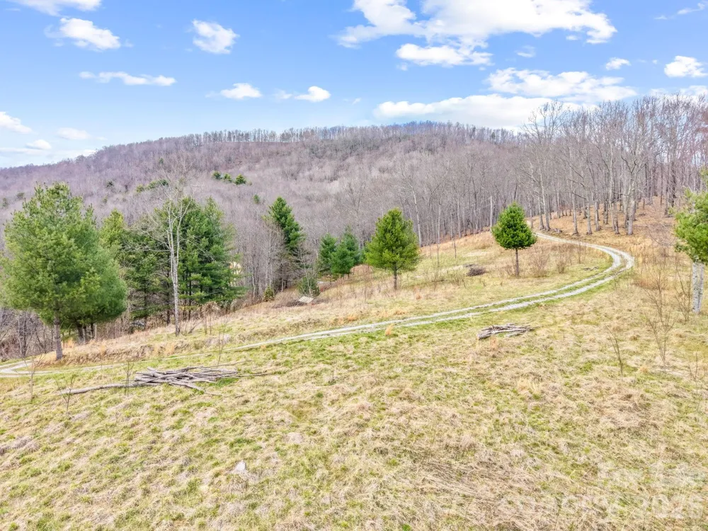 527 North Robinson Creek Road Glenville, NC 28736