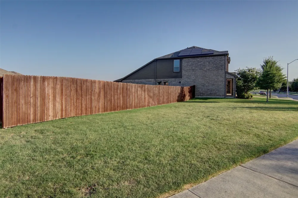 1220 Beestone Drive Saginaw, TX 76131