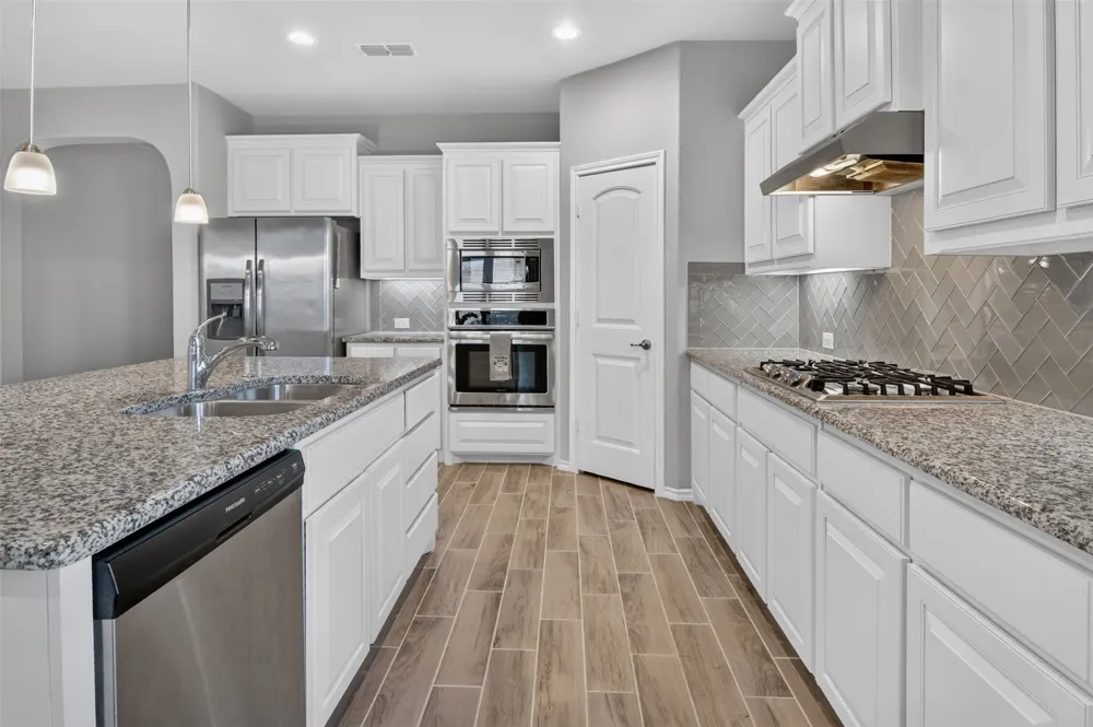 1220 Beestone Drive Saginaw, TX 76131