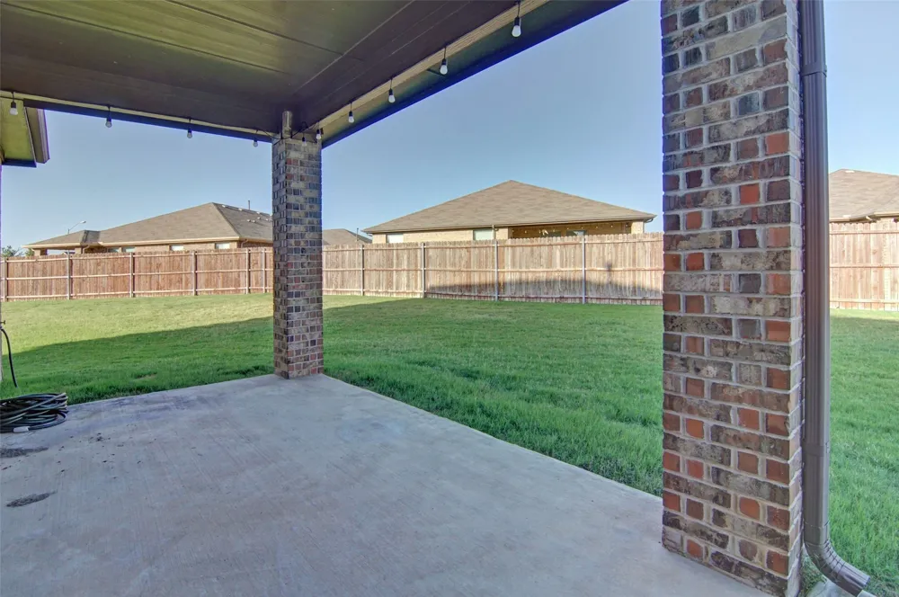 1220 Beestone Drive Saginaw, TX 76131