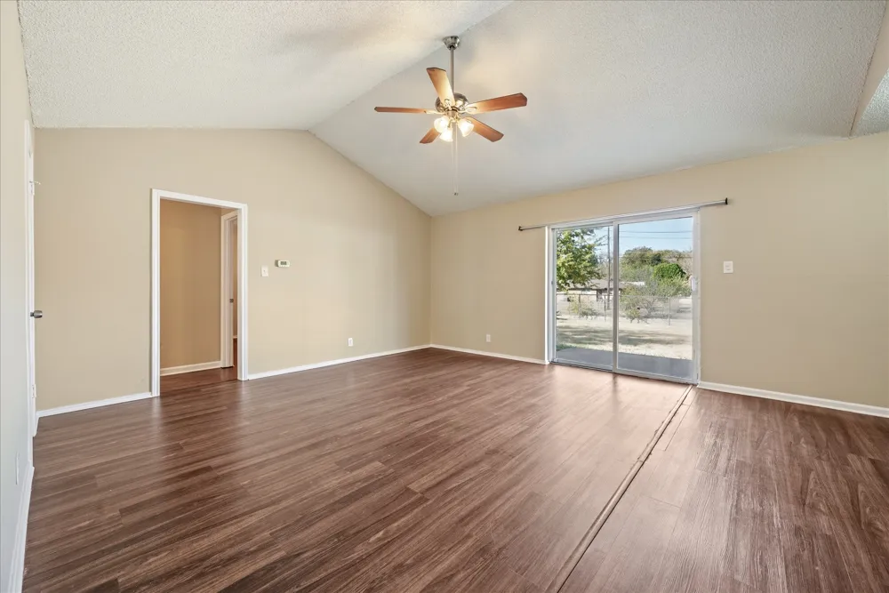 5945 Jackie Terrace Watauga, TX 76148