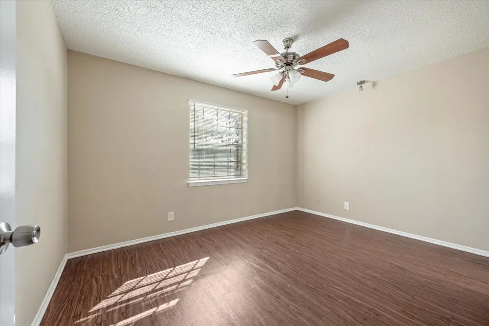 5945 Jackie Terrace Watauga, TX 76148