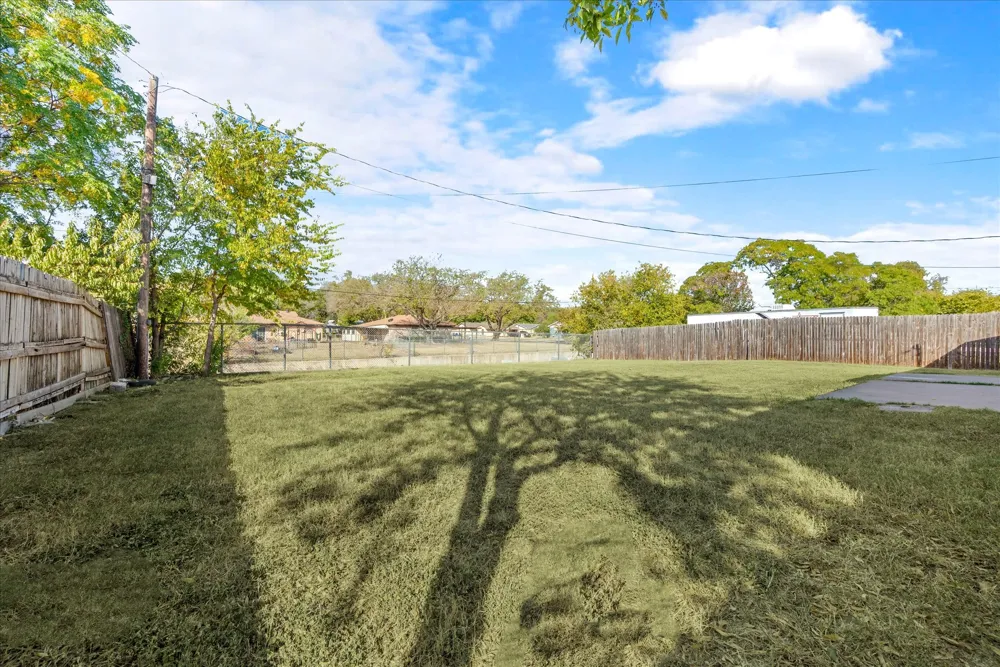5945 Jackie Terrace Watauga, TX 76148